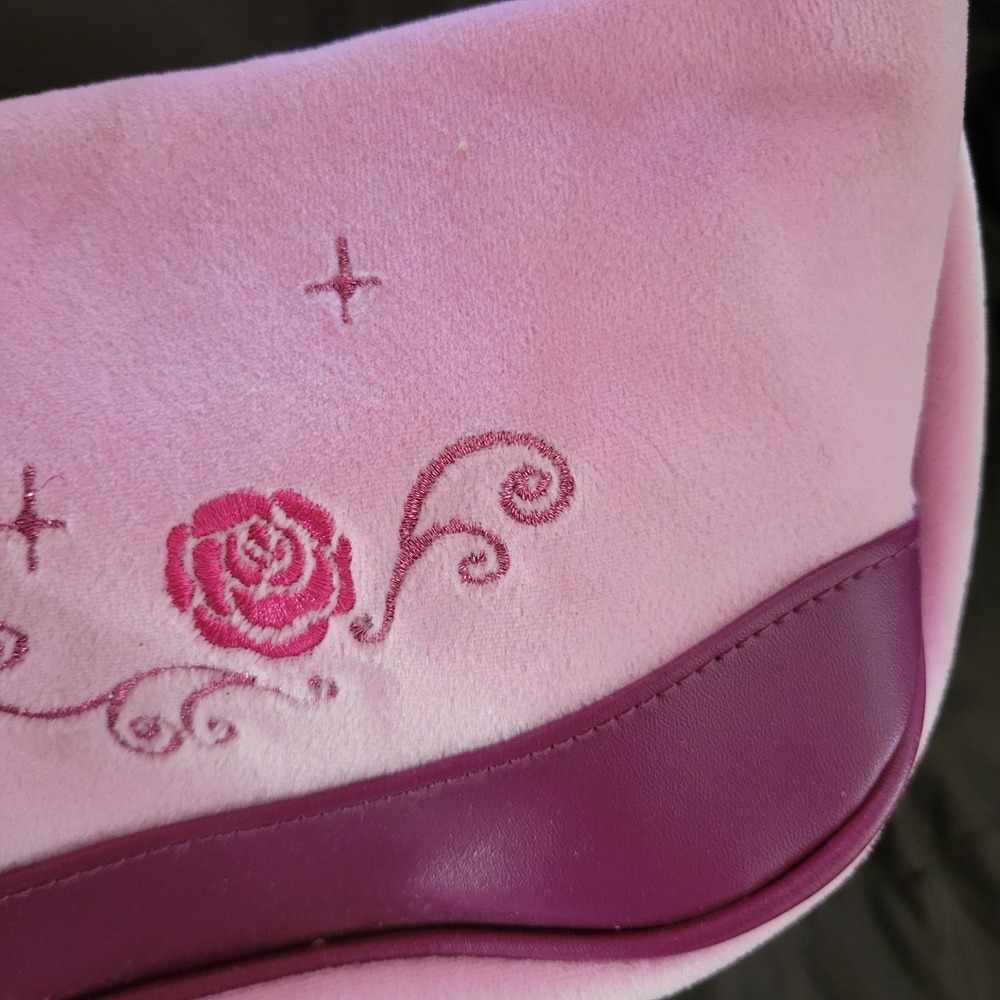 2006 Hello Kitty Pink Velour Shoulder Bag Plum Trim Rose Embroidery Y2K Sanrio - Picture 3 of 16